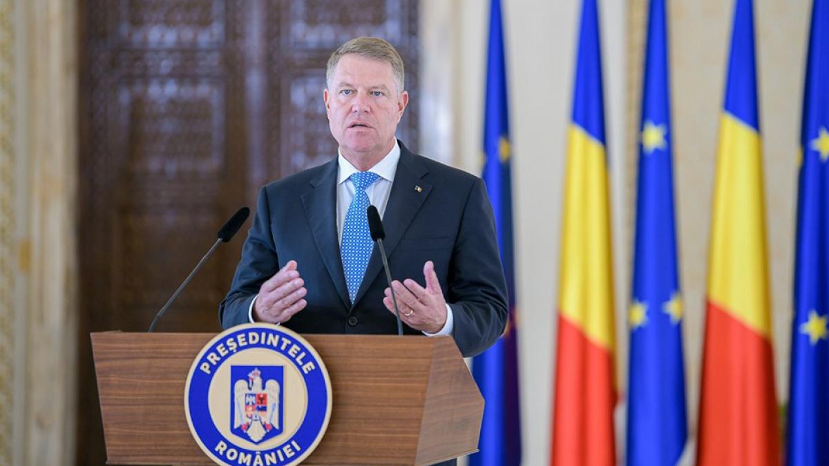 Klaus Iohannis: "PSD a atacat economia românească, partenerii noştri şi pe români. Dar vom câştiga acest război"