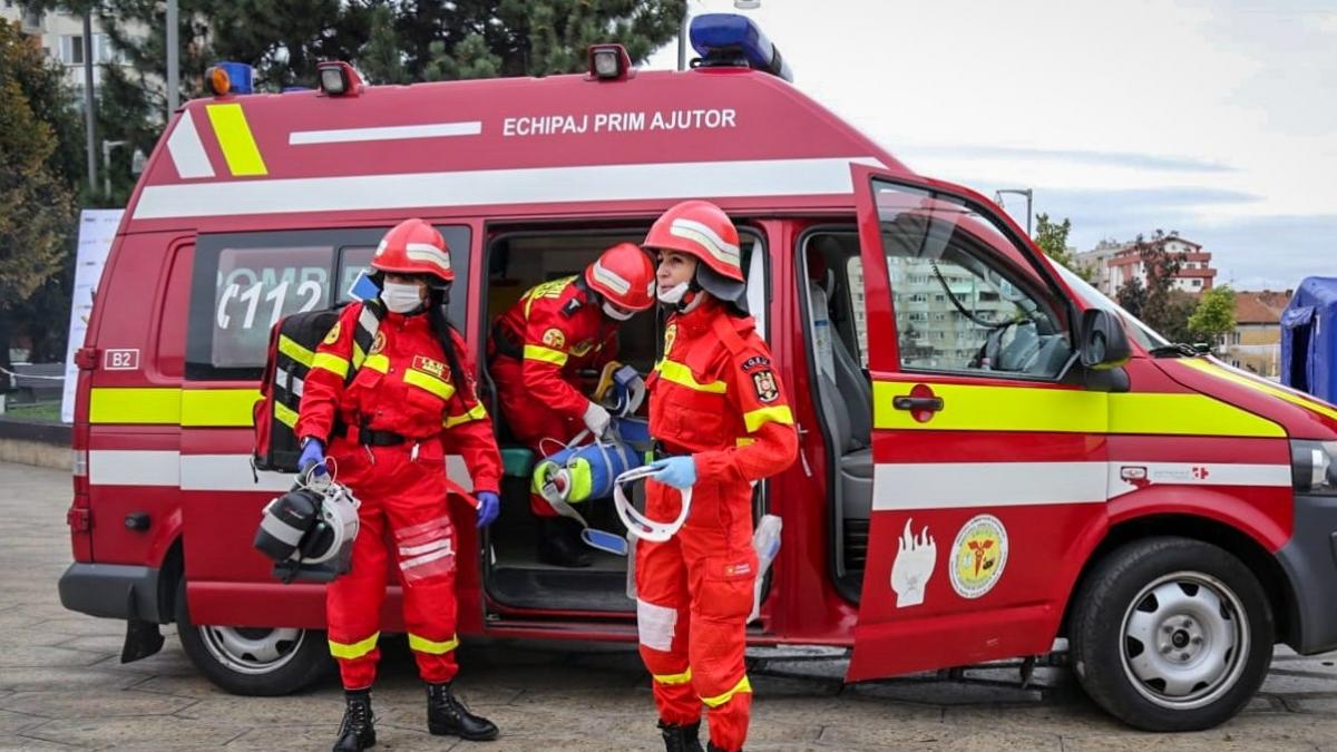 Cazul Timişoara. Alte cinci persoane din blocul groazei, duse la spital