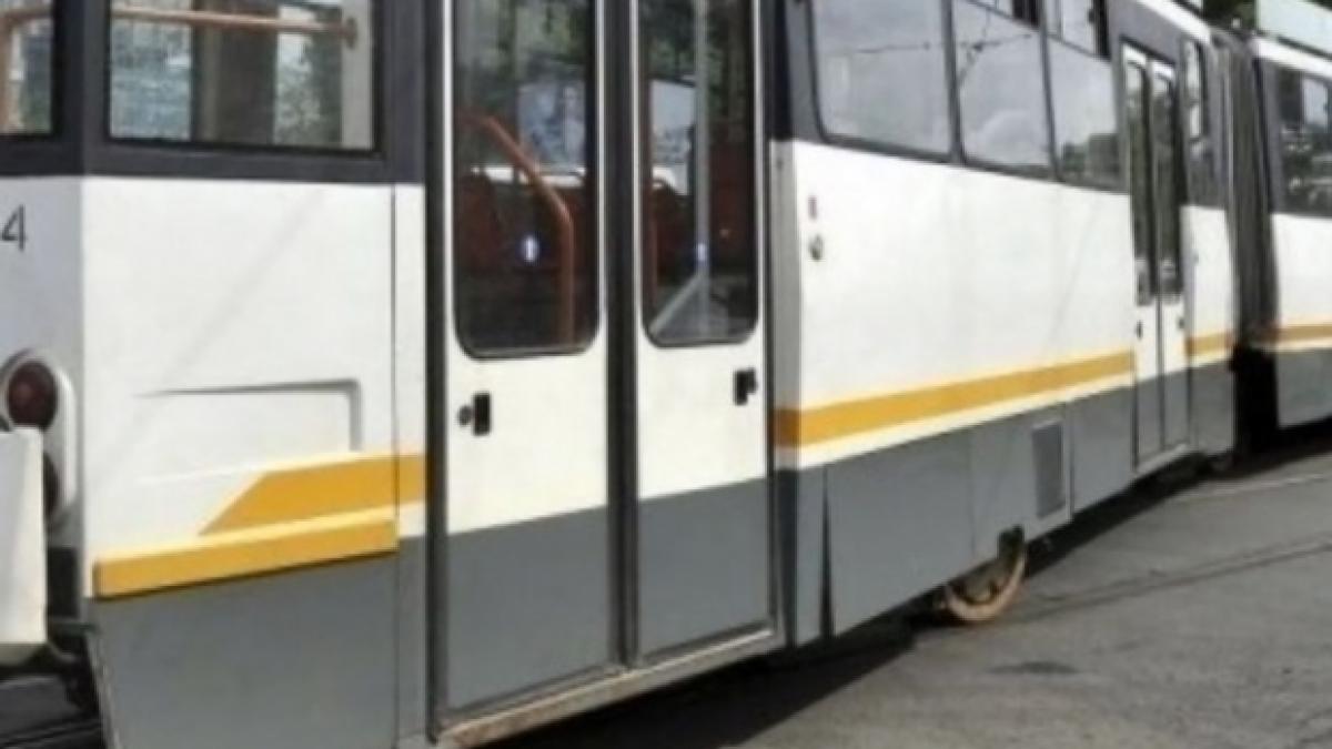 Primăria Capitalei va suplimenta cu 10 la sută numărul tramvaielor de pe liniile 21 și 32