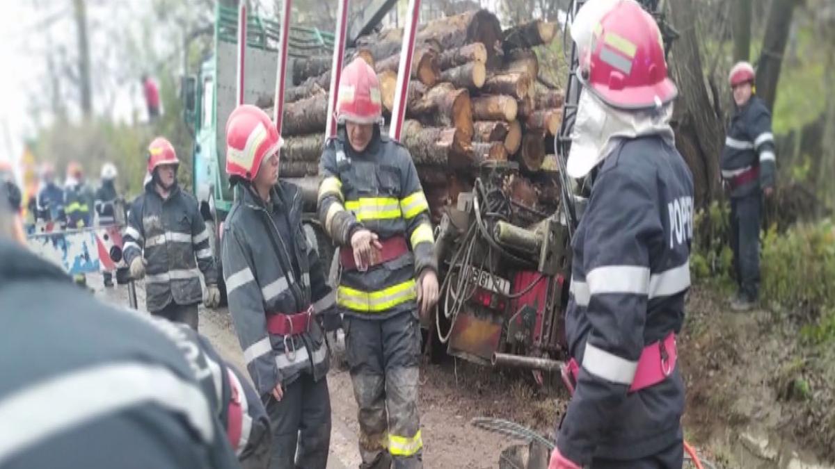 Protest în ziua votului pe DN 71, la locul unui grav accident rutier