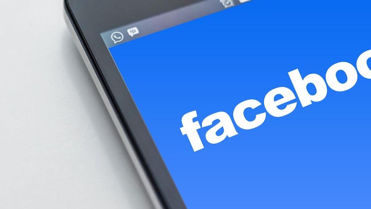 Facebook, amendată cu 3,6 milioane de euro în Ungaria. De ce a fost acuzată reţeaua de socializare