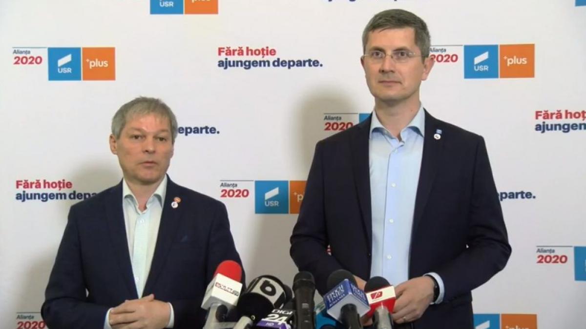 Dan Barna şi Dacian Cioloş, discuţii aprinse în Alianţa USR PLUS