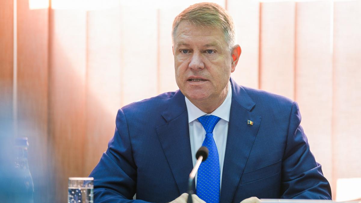 Klaus Iohannis nu susține eliminarea pensiilor spciale în cazul magistraților și militarilor