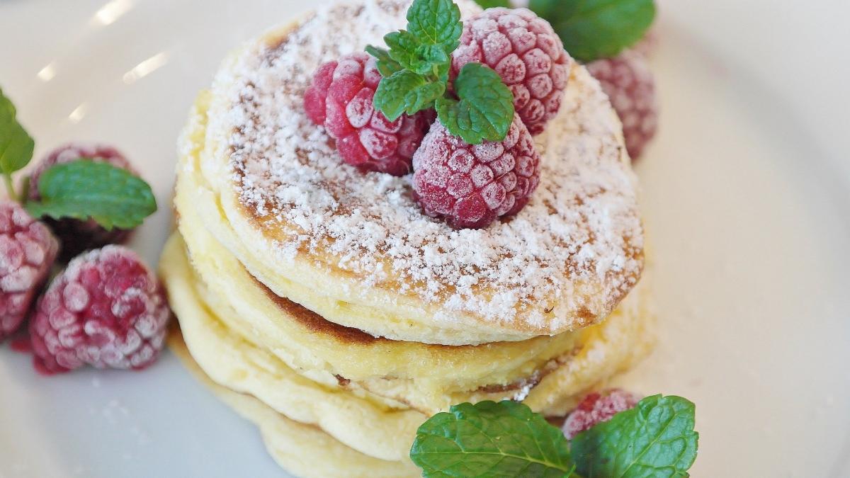 Pancakes rețetă. Cea mai bună rețetă de pancakes. Se face incredibil de rapid