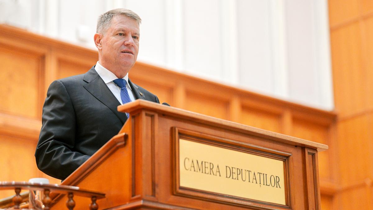 Klaus Iohannis, la ședința solemnă din Parlament care marchează împlinirea a 30 de ani de la Revoluţie: Comunismul, chintesența răului absolut