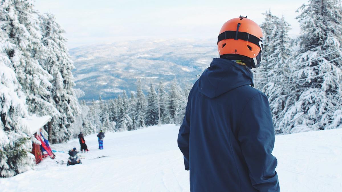 Accident dramatic pe pârtia de la Predeal! Un adolescent de 17 ani a murit după ce s-a dat cu un snowmobil furat