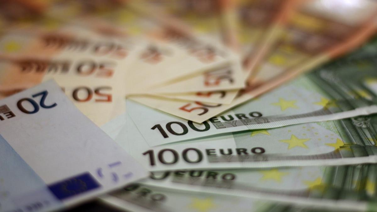 România, printre țările cu cel mai mic salariu minim din Europa