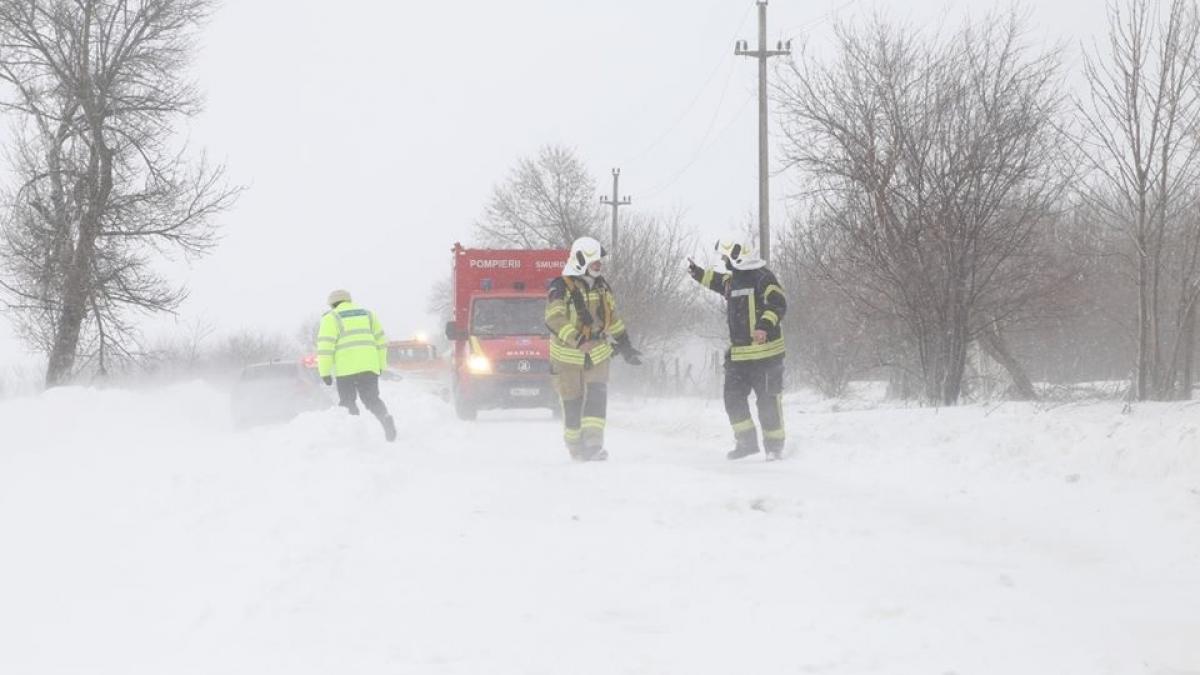 Cod portocaliu de viscol şi vânt puternic, în această dimineaţă. Care sunt zonele vizate