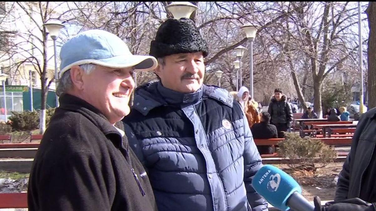 Exclusiv! Localnicii din Olteniţa dezbat declaraţia controversată a primarului. Reacţii savuroase - VIDEO