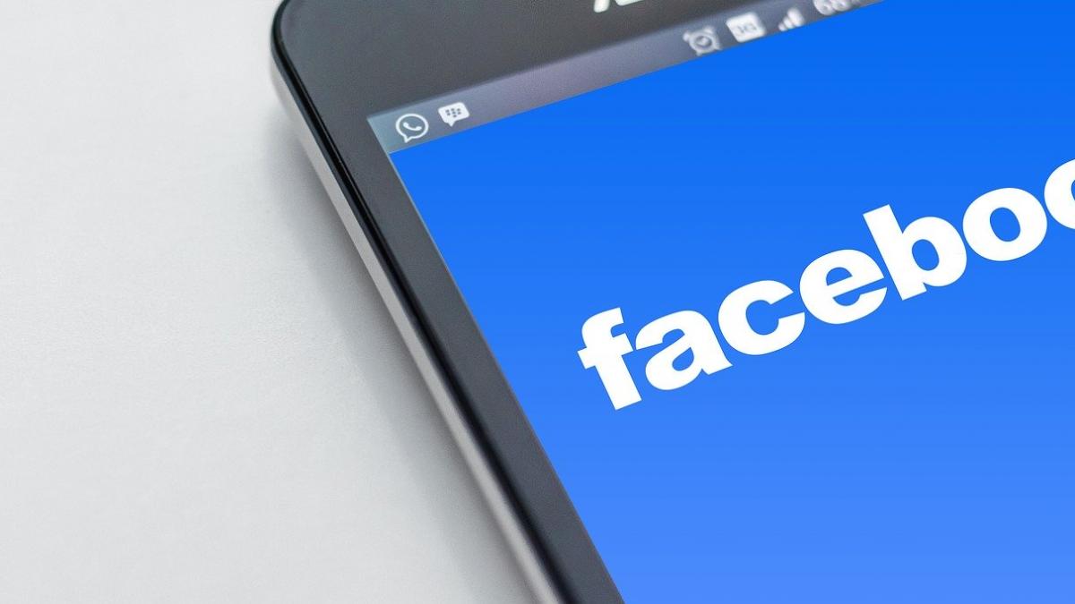 Facebook, critici fără precedent la adresa UE