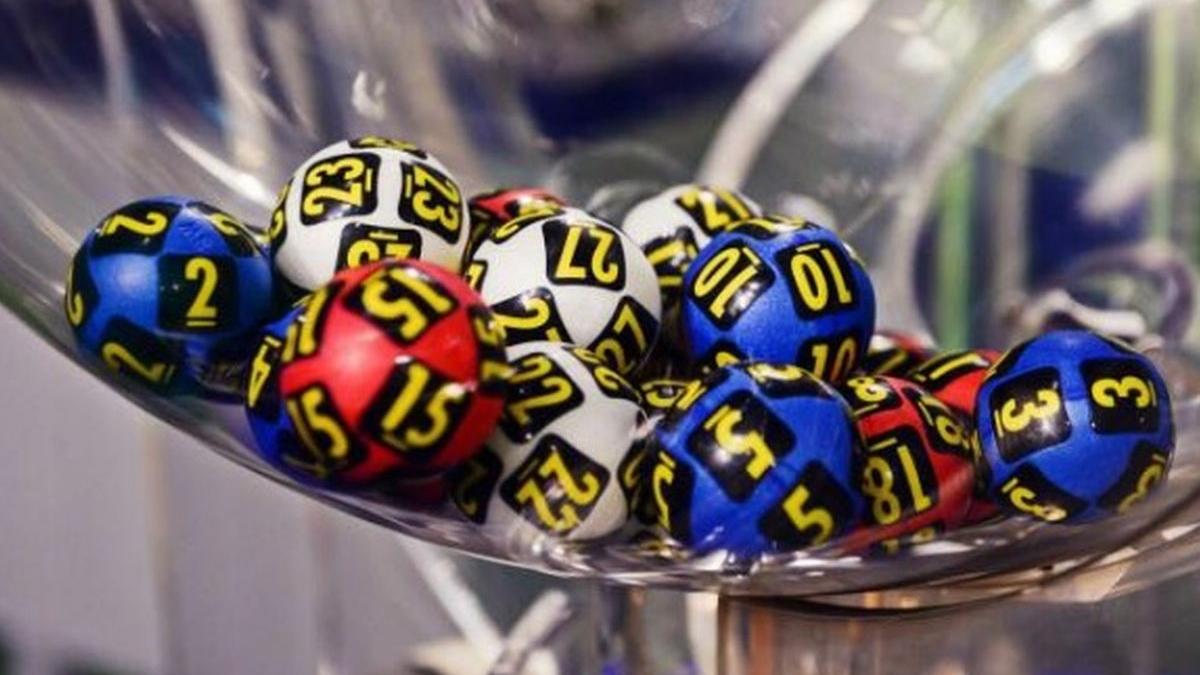 LOTO 6/49. Câștigătorul premiului la categoria I și-a ridicat premiul de peste 1,7 milioane de euro