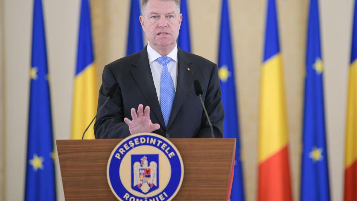 Klaus Iohannis: Nu luați cu asalt magazinele și farmaciile!