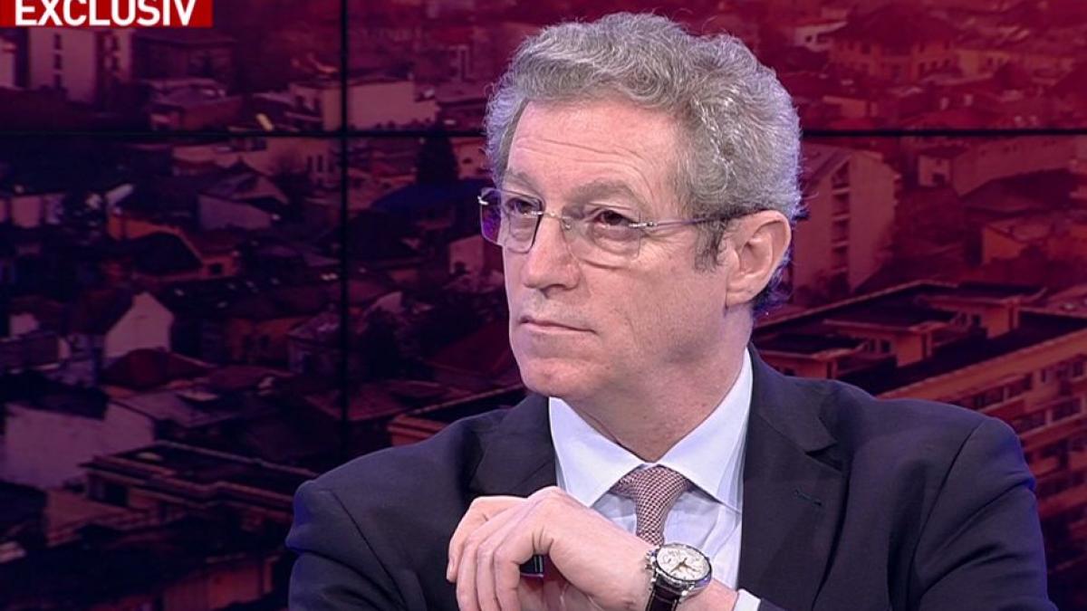 Adrian Streinu-Cercel: "Stați în casă de Paște, nu primiți pe nimeni. Vizitele ar avea un efect catastrofal"