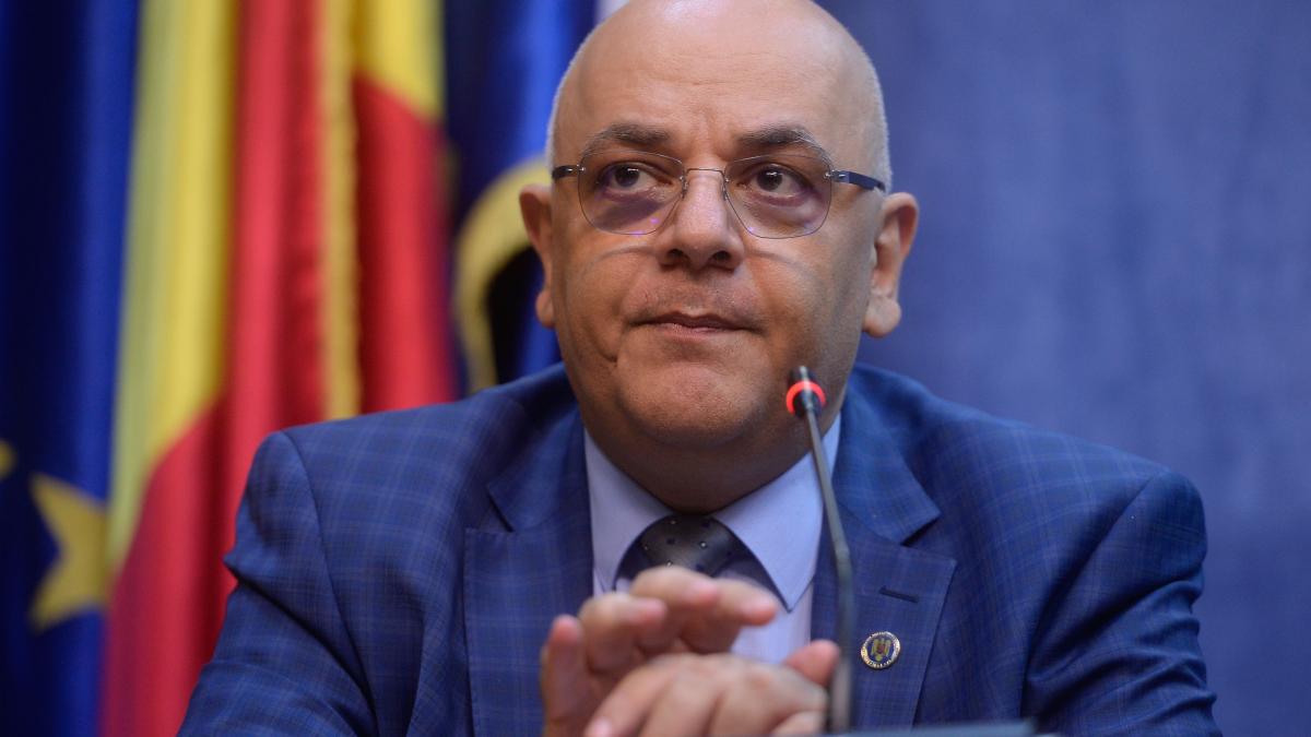 Raed Arafat: "Sperăm să putem relaxa măsurile în luna mai. Dar asta nu înseamnă revenirea la normalitate, până nu se găsește vaccinul"