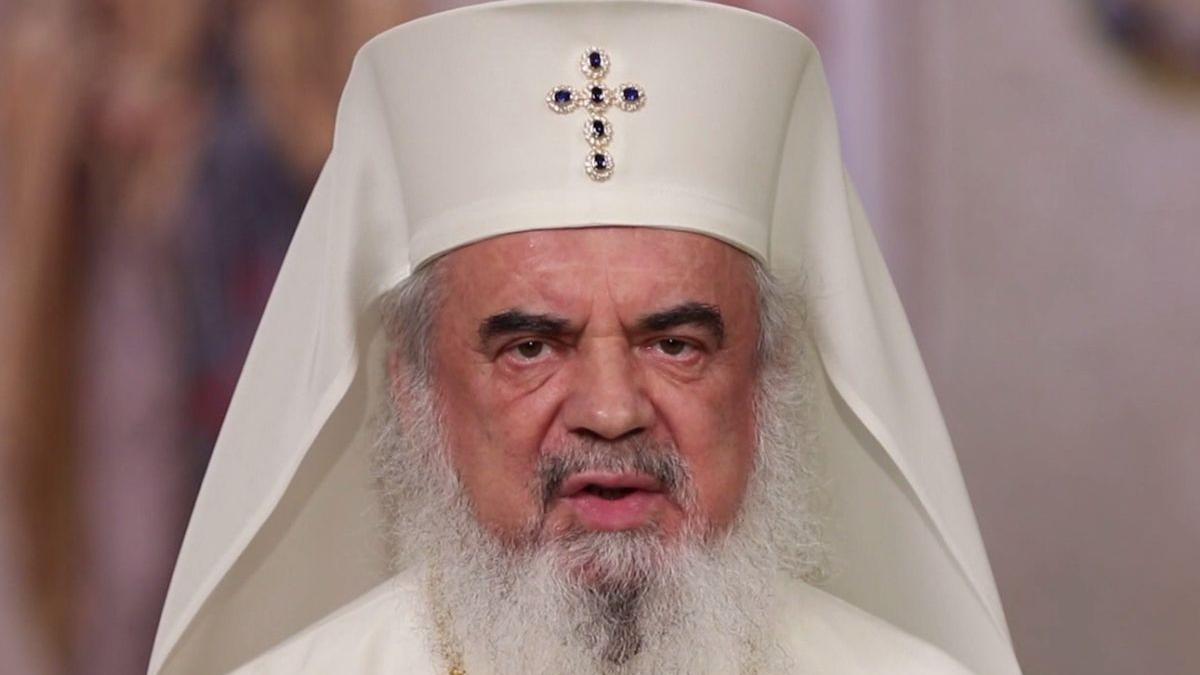 Mesajul Patriarhului Daniel, la întâmpinarea Luminii Sfinte: „Ne aduce o consolare și o mângâiere”