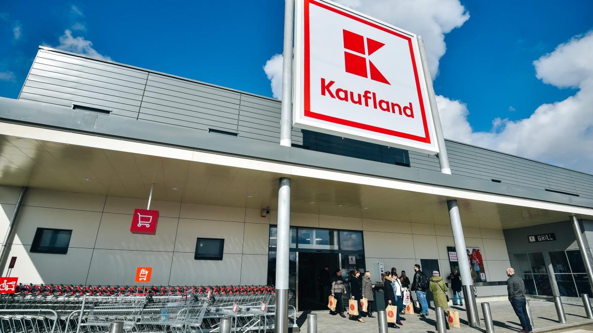 Kaufland, anunț pentru clienți: E fals! Nu faceți asta!