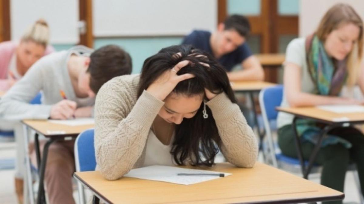 Bacalaureat 2020. Elevii cu temperatură nu vor putea susține examenele. Cum s-ar putea pregăti aceștia înainte de examenul maturității