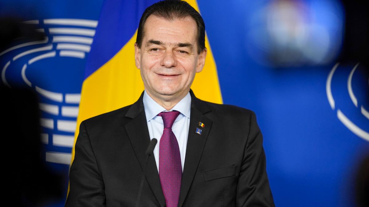 Ludovic Orban: Salariaţii care vor avea peste 37 de grade nu vor fi primiţi la locul de muncă