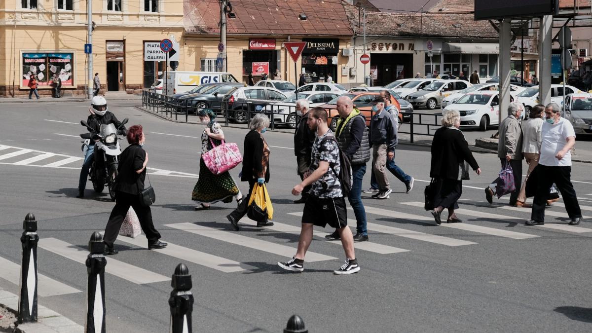 Declarația pe propria răspundere poate fi refolosită pentru același traseu. Cum este definită zona metropolitană, pentru care nu este necesară declarația