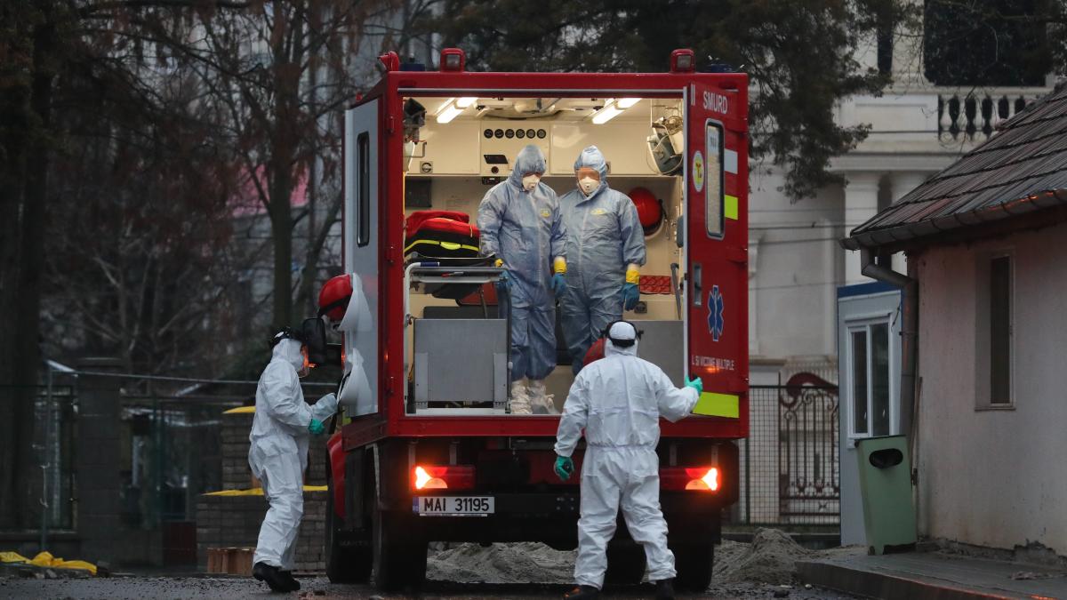 213 cazuri noi de COVID-19 în ultimele 24 de ore. Pericolul nu a trecut