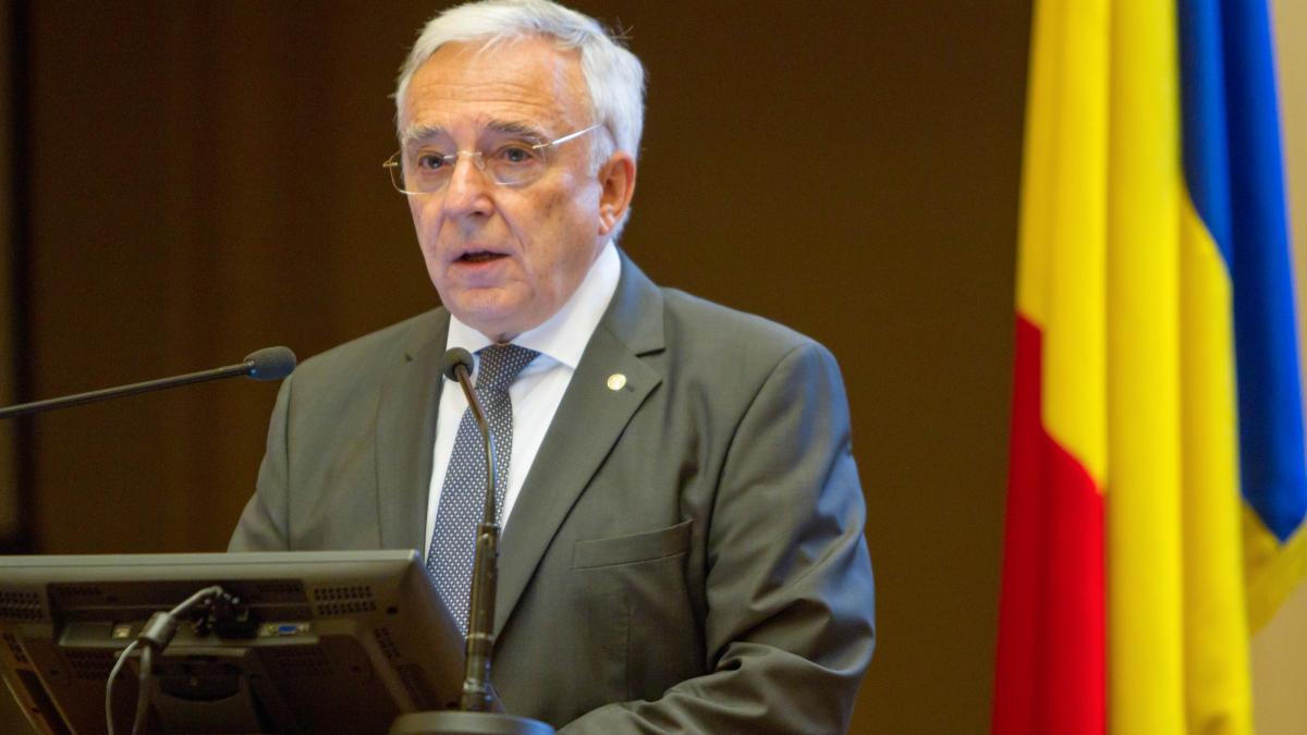 Mugur Isărescu ar fi fost informator al Securității. Prima reacție a Băncii Naționale