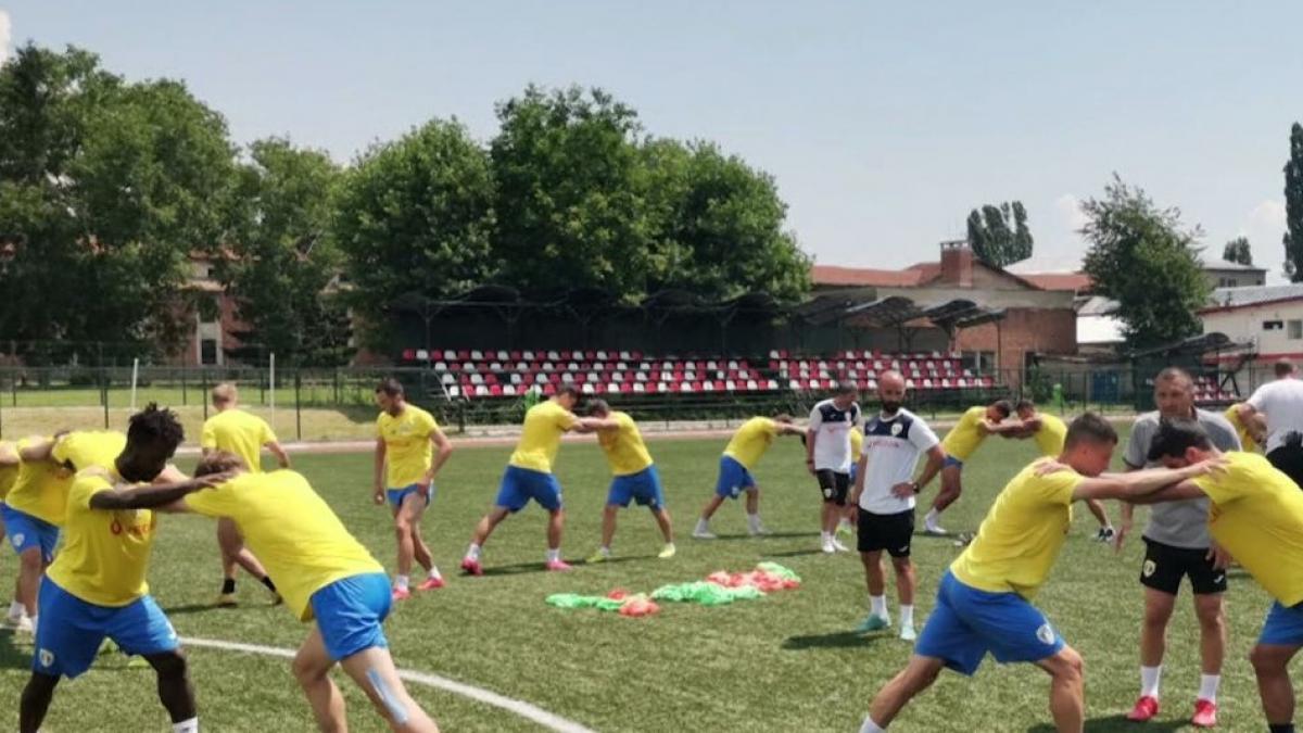 Coronavirus la o echipă de fotbal din liga a doua: ''Întreaga echipa a fost izolată la domiciliu!''