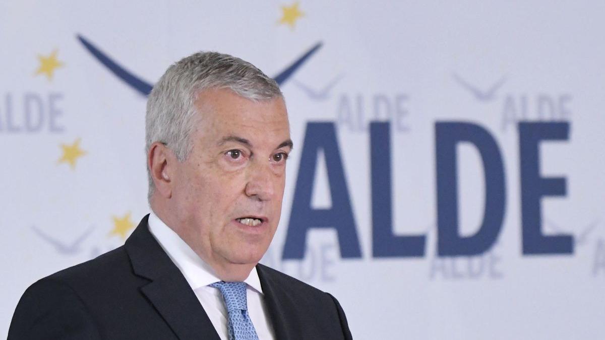 Călin Popescu-Tăriceanu: Riscăm să fim ridicați cu izoleta în orice clipă!