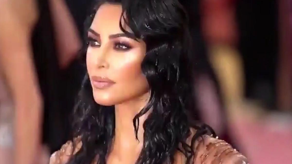 Kim Kardashian, răspuns ferm cu privire la zvonurile confom cărora ar divorța: „Am vrut să îmi protejez copii”