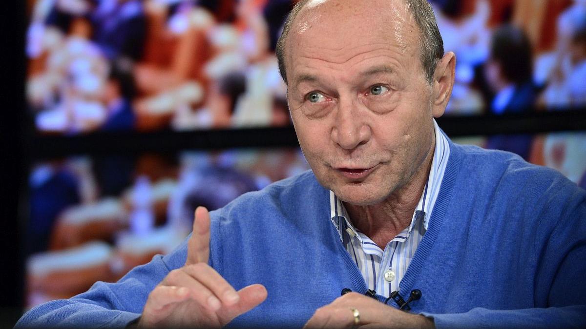 Răsturnare de situație! PNL și USR-PLUS au oprit negocierile cu Traian Băsescu