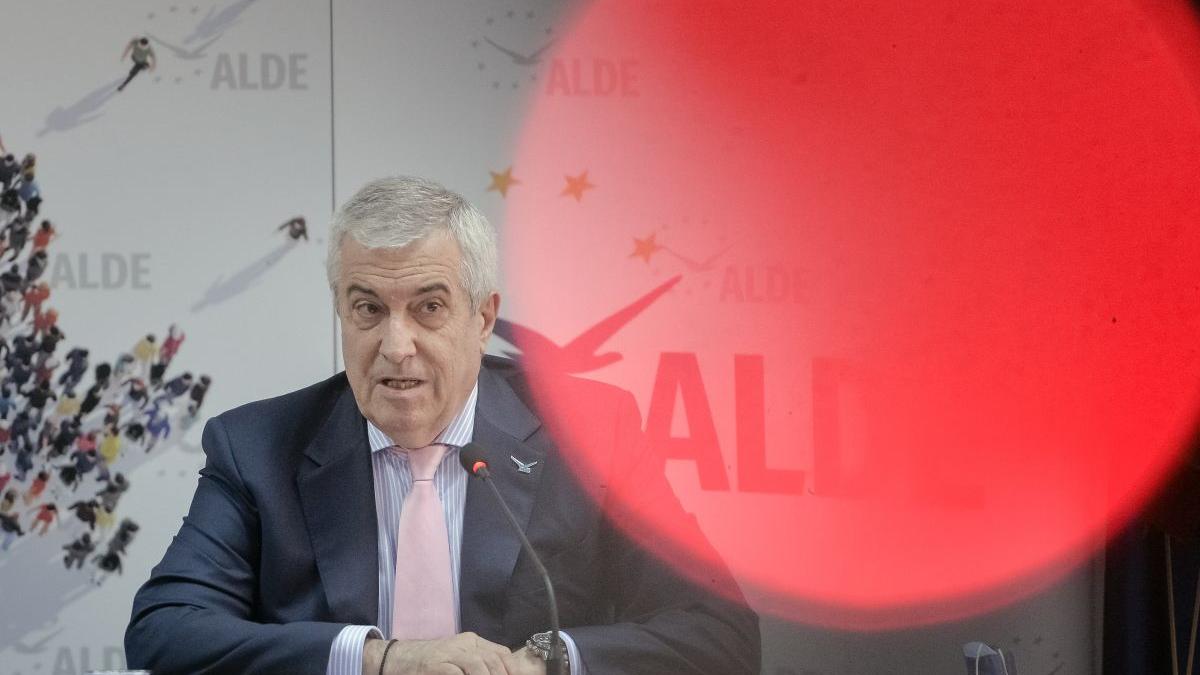 Tăriceanu: Guvernul nu a făcut nici acum normele pentru amânarea plății chiriilor. PNL caută doar bani şi voturi