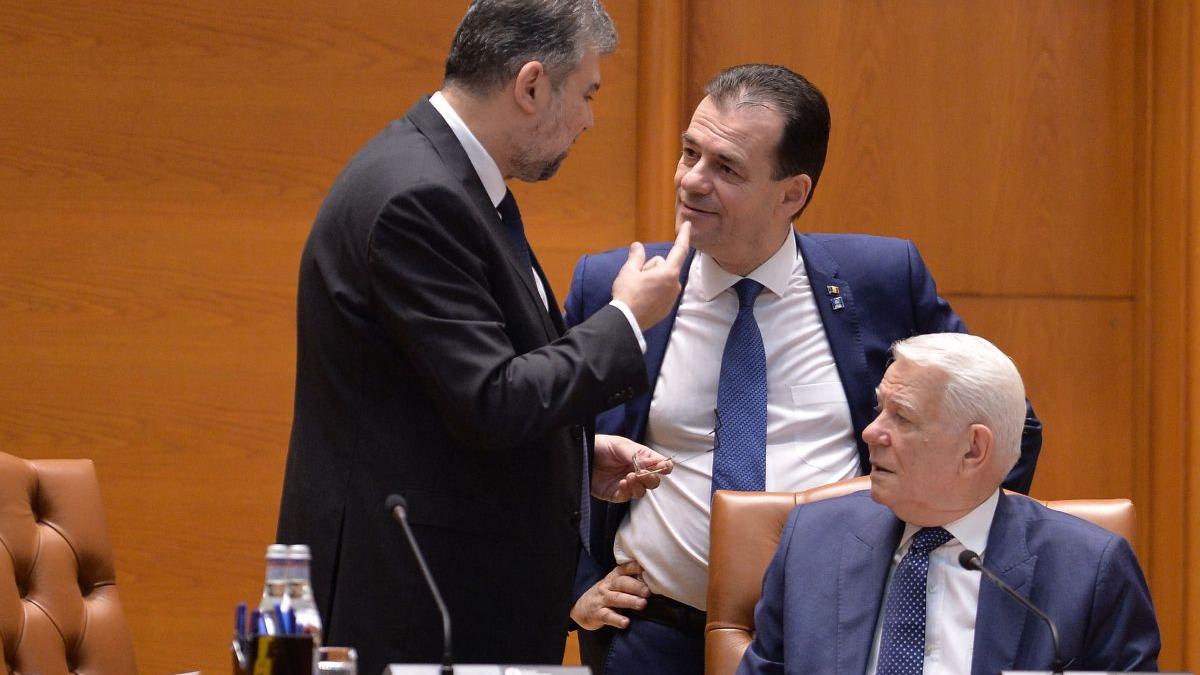 Traseismul politic ia amploare înaintea alegerilor locale. PNL a atras în ultimele zile peste 120 de primari de la PSD