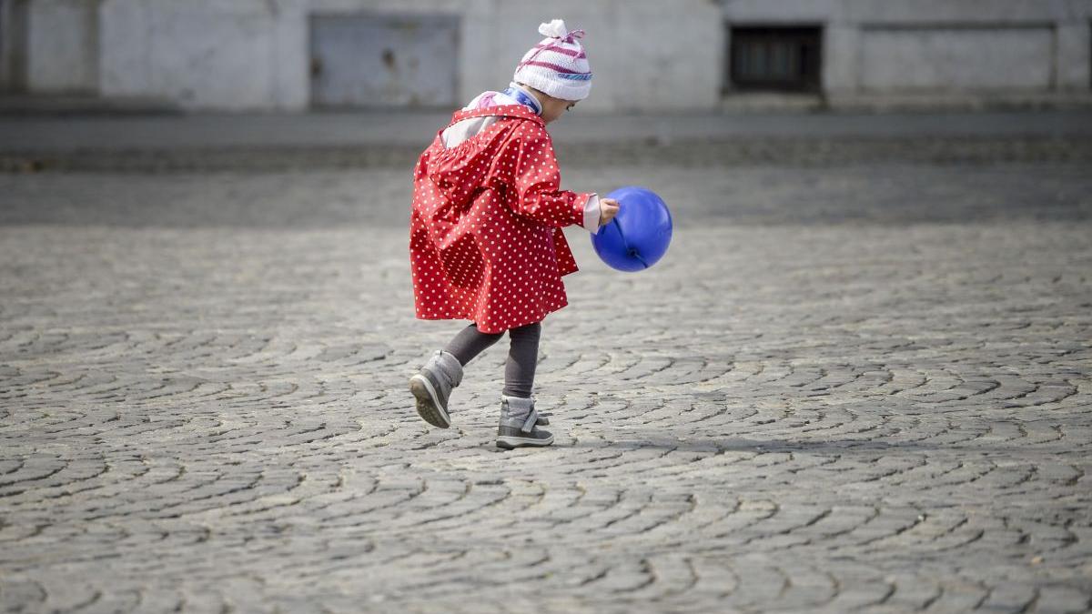 Importanța dezvoltării emoționale a copilului. Cum gestionează cei mici nesiguranța văzută la părinți