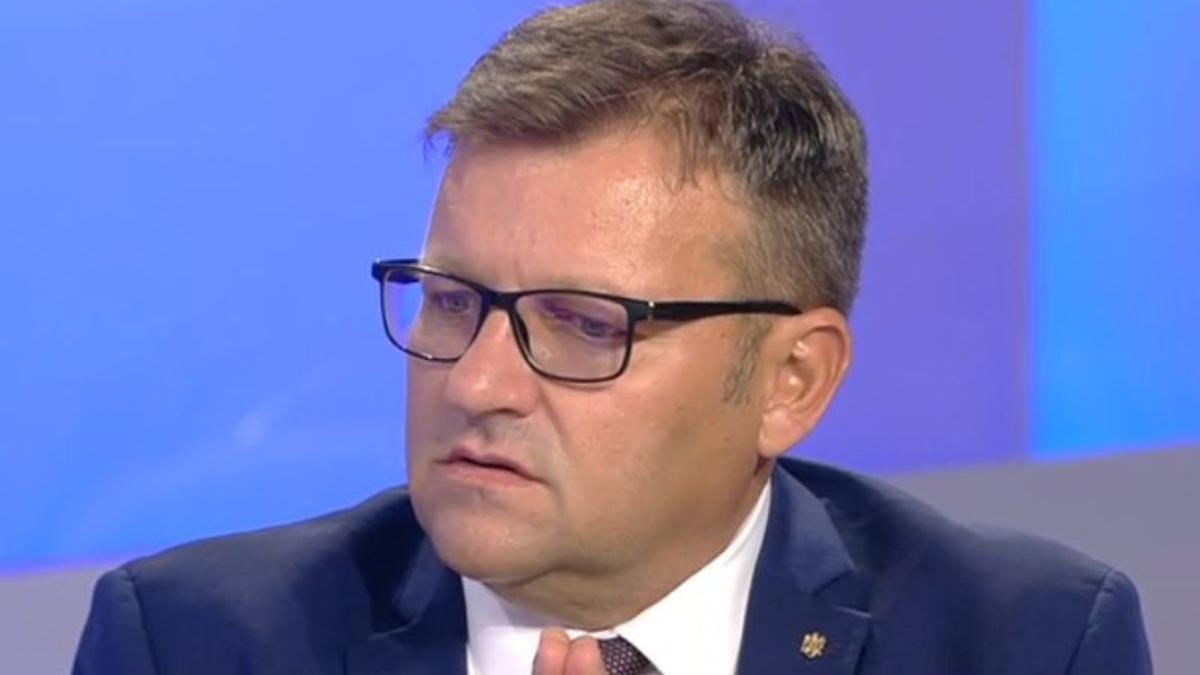 Plouă cu demisii în PSD, după modelul lansat de liderul partidului. Ultimul anunţ, făcut de chestorul Camerei