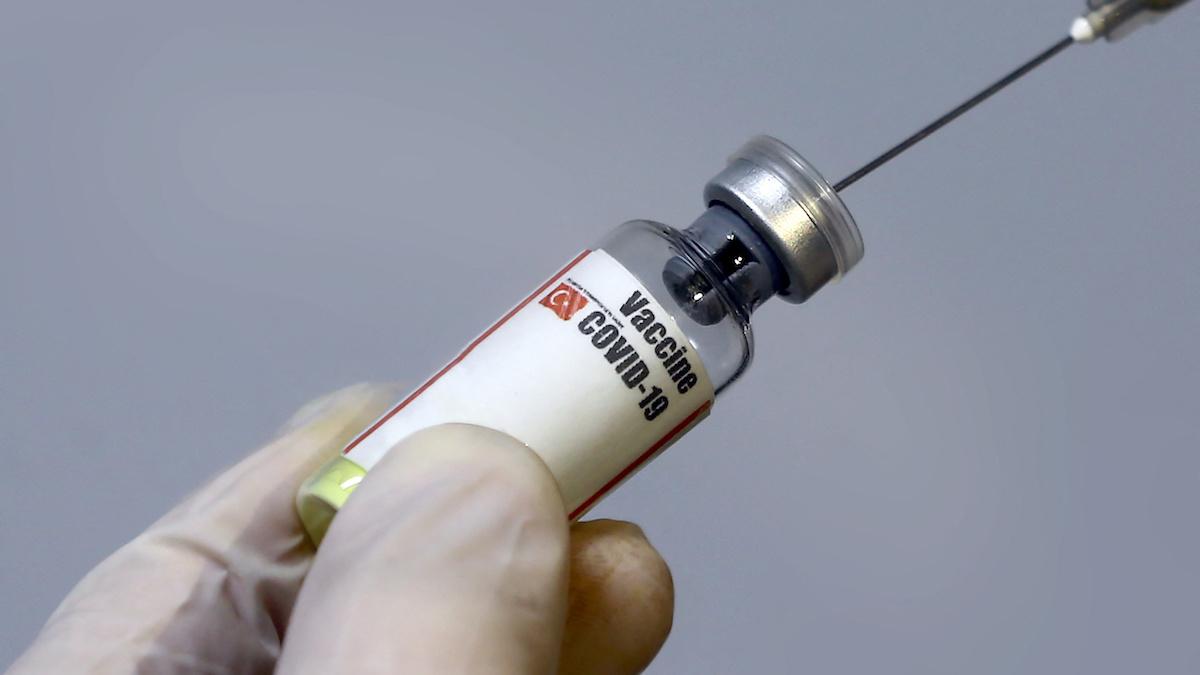 E oficial! Când vor fi vaccinaţi profesorii din România