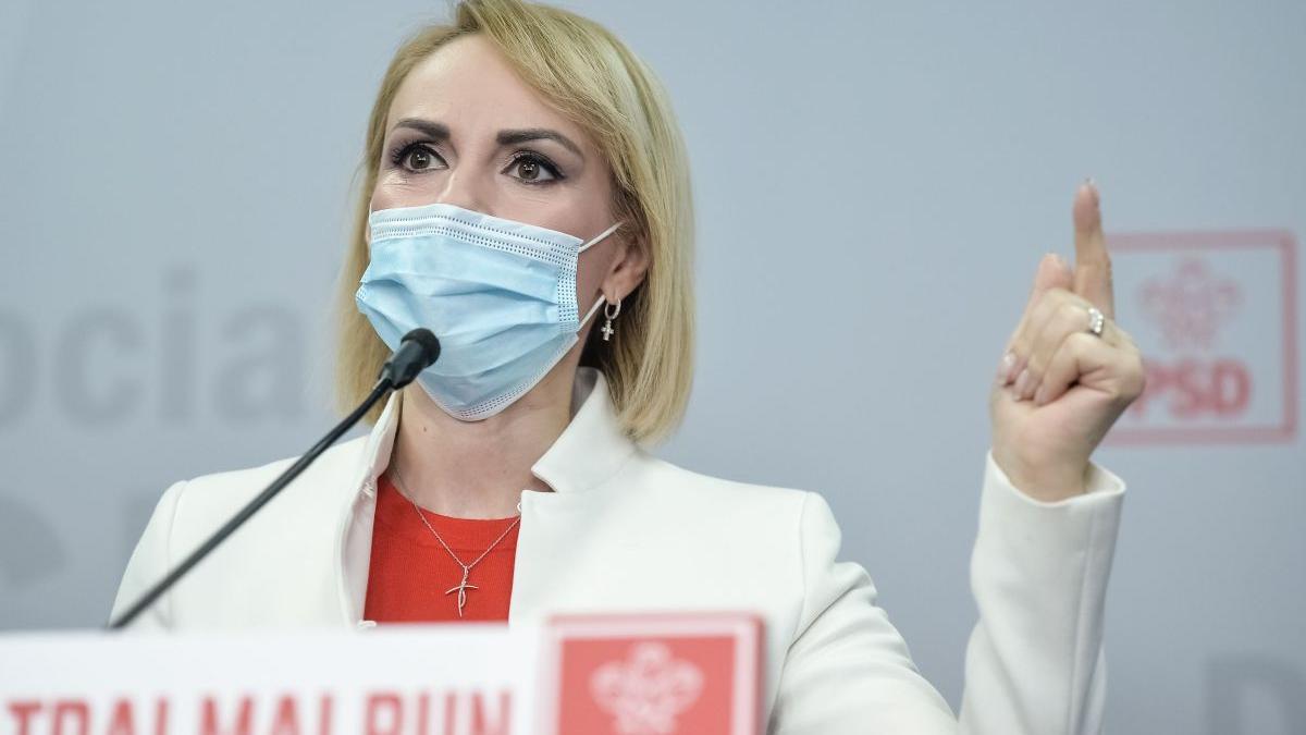 Gabriela Firea continuă atacurile la adresa lui Nicuşor Dan: „Frigușor Ban a scris o compunere dictată”