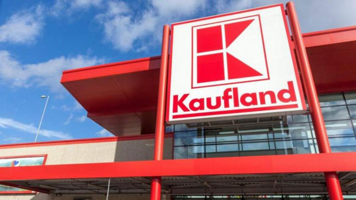 Mesaj emoționant afișat de un angajat la Kaufland Dej