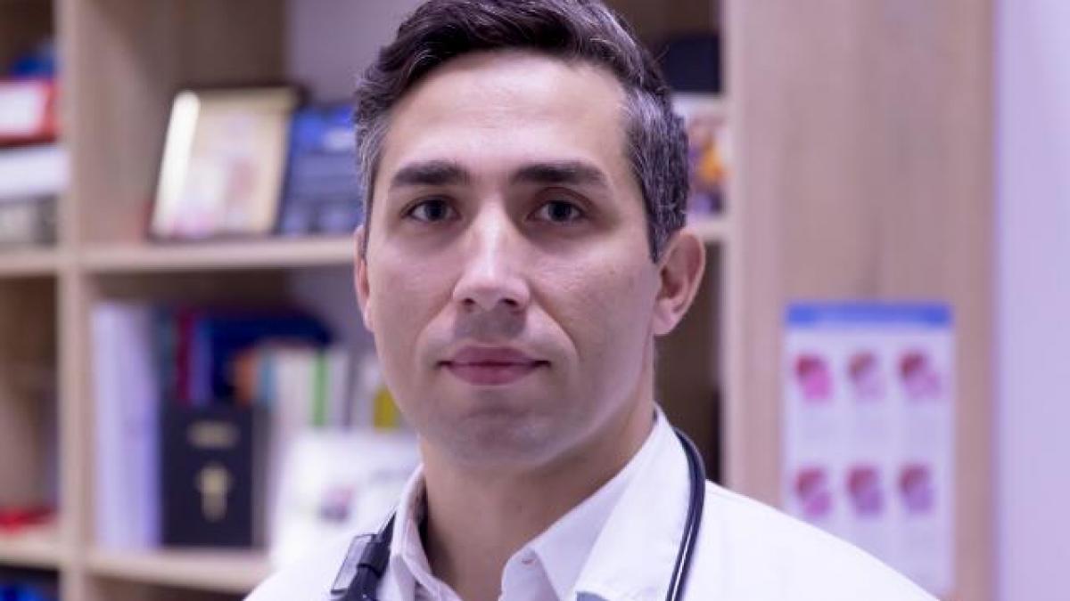 România începe mai devreme imunizarea bătrânilor împotriva COVID. Dr. Gheorghiță: "Sunt nişte zone extrem de vulnerabile"