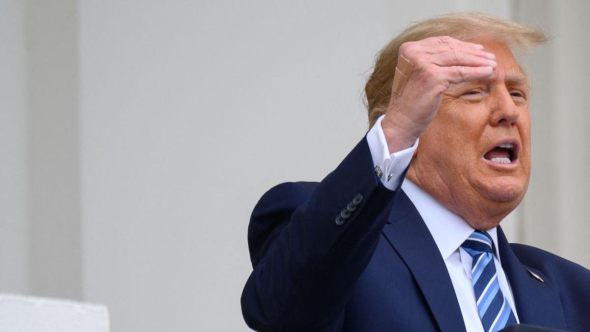 Donald Trump, apel la protestatari să evite violenţele: "Rămâneţi paşnici" 