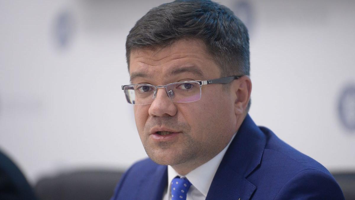 Fostul ministru PNL Costel Alexe este audiat la DNA pentru mita de 22 de tone de tablă