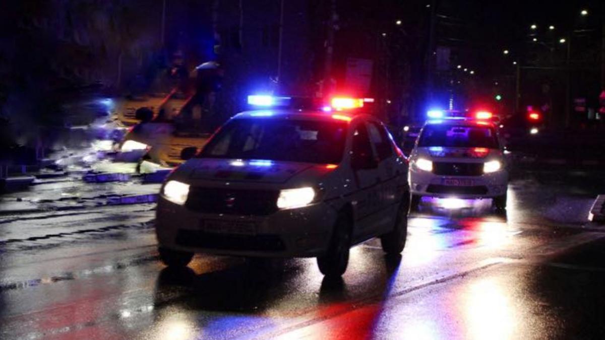 Trei adolescenți au violat un băiat de 11 ani și au trimis imaginile prietenilor. Polițiștii i-au reținut imediat