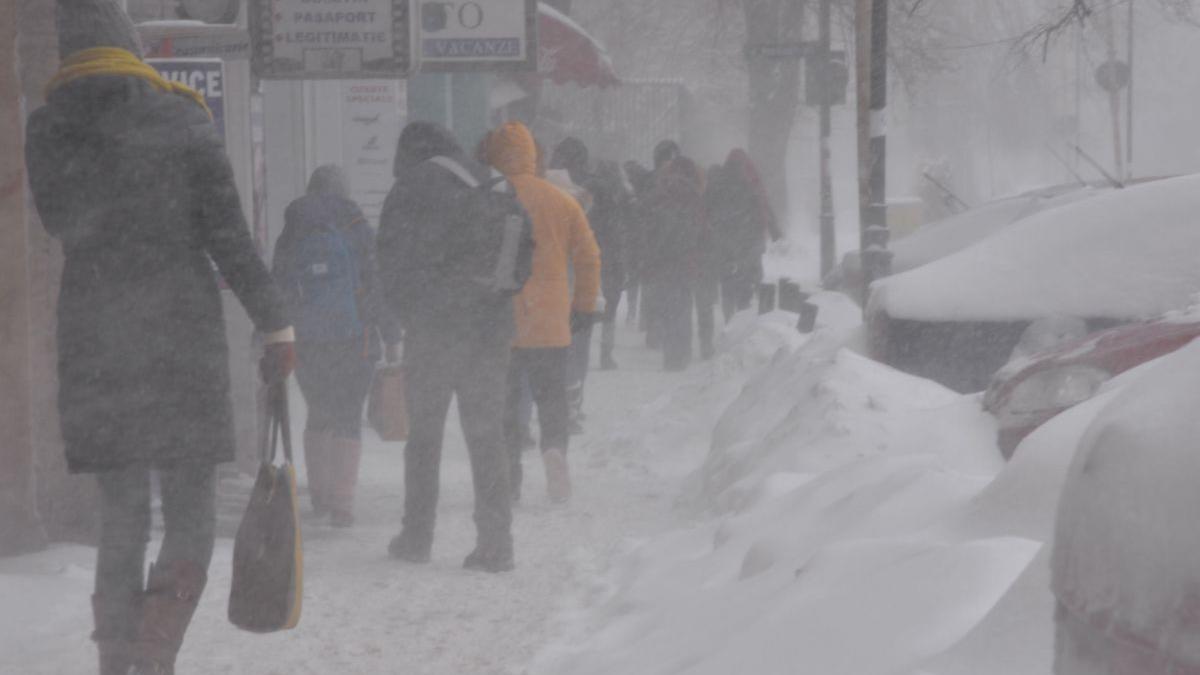 Prognoza meteo 15 februarie-15 martie 2021. Un nou val de aer extrem de rece, la noi în ţară. Când se arată primăvara