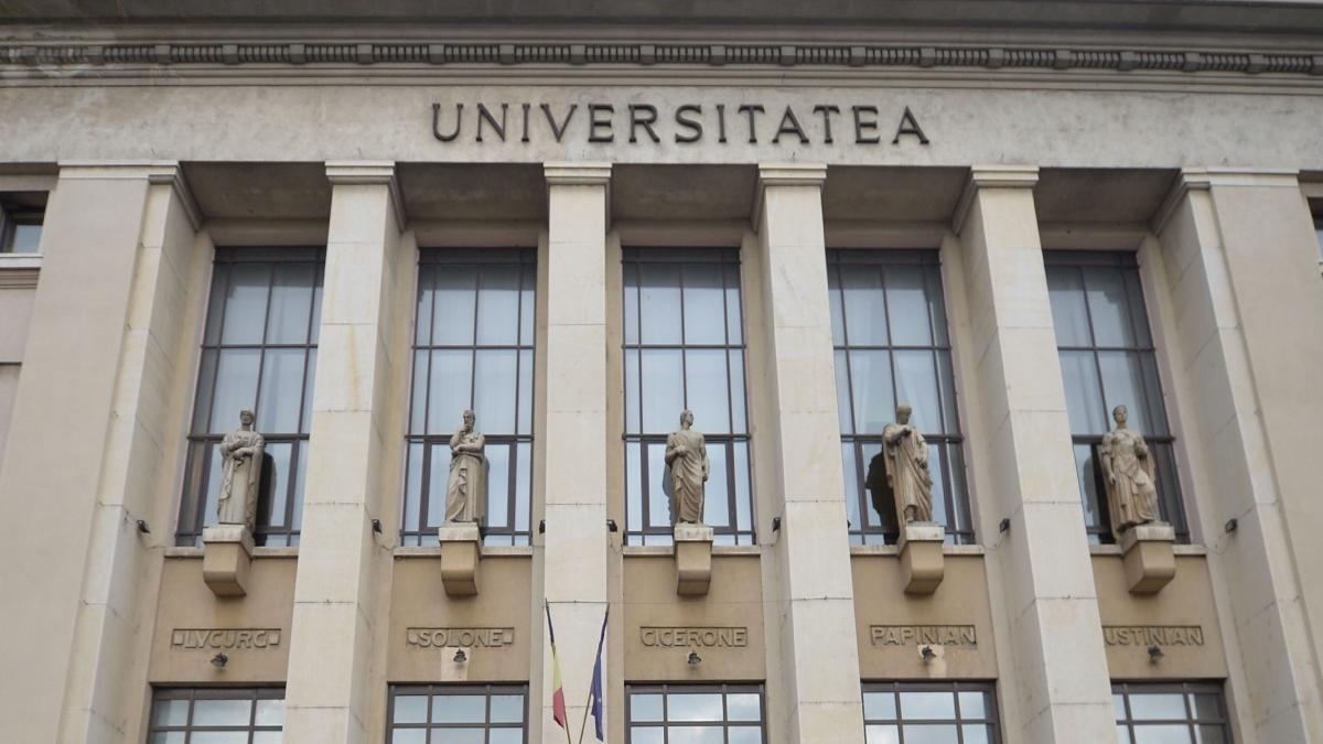 Răsturnare de situaţie în scandalul examenelor de la Facultatea de Drept din Bucureşti! Zeci de studenţi, propuşi pentru exmatriculare