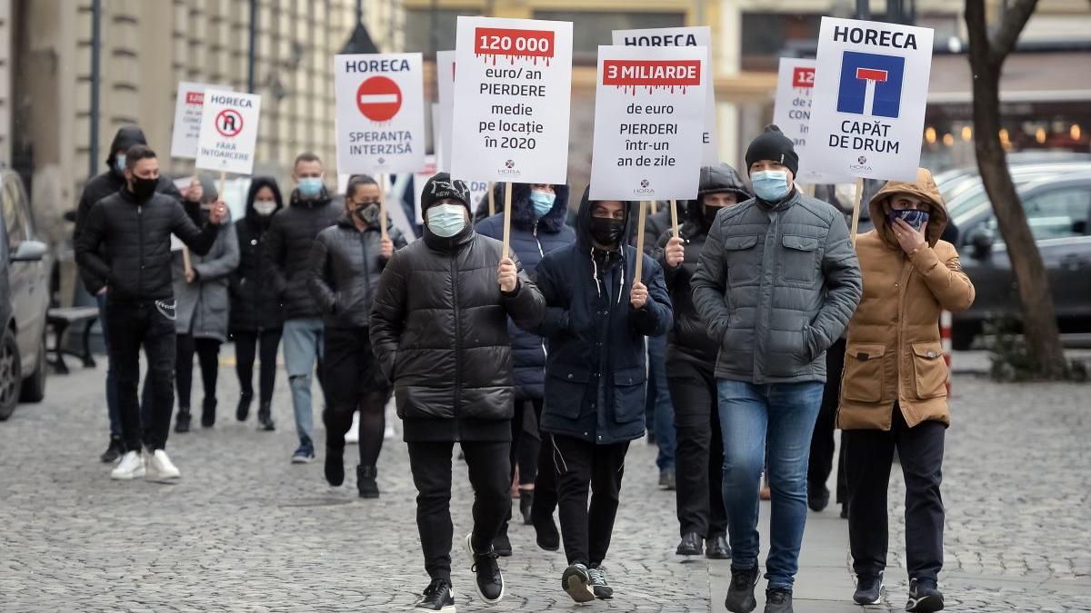 Patron de restaurant, "soluţie" pentru industria HoReCa: ''Vom proceda şi noi ca minerii din Valea Jiului. Ne baricadăm şi noi 7 zile"