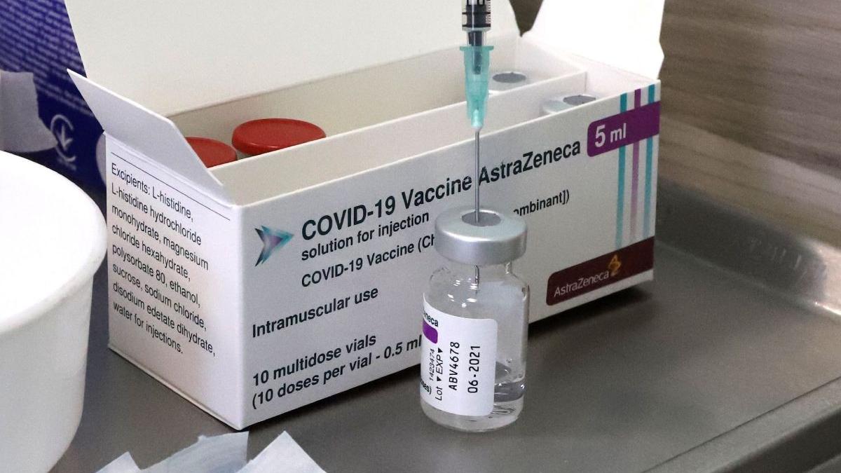 Agenţia Europeană pentru Medicamente: Nu sunt indicii că vaccinul AstraZeneca ar provoca apariţia cheagurilor de sânge