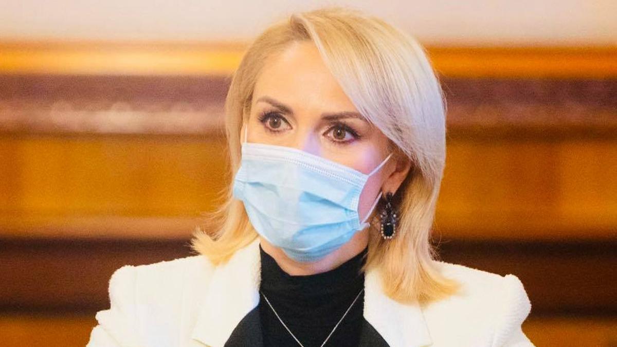 Gabriela Firea: "Cîțu cheamă specialiștii noștri la consultări pe tema pandemiei. Nu vom intra în acest joc politic dezgustător"