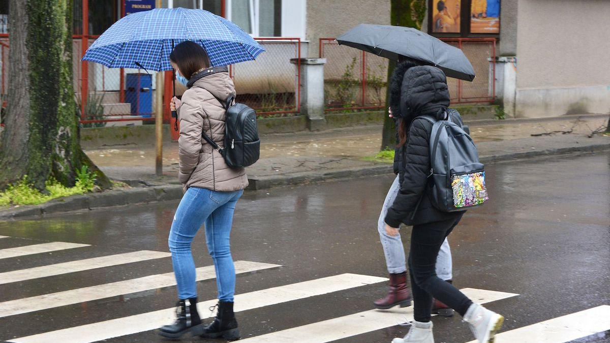 Prognoza meteo weekend. Vânt și frig aproape în toată țara