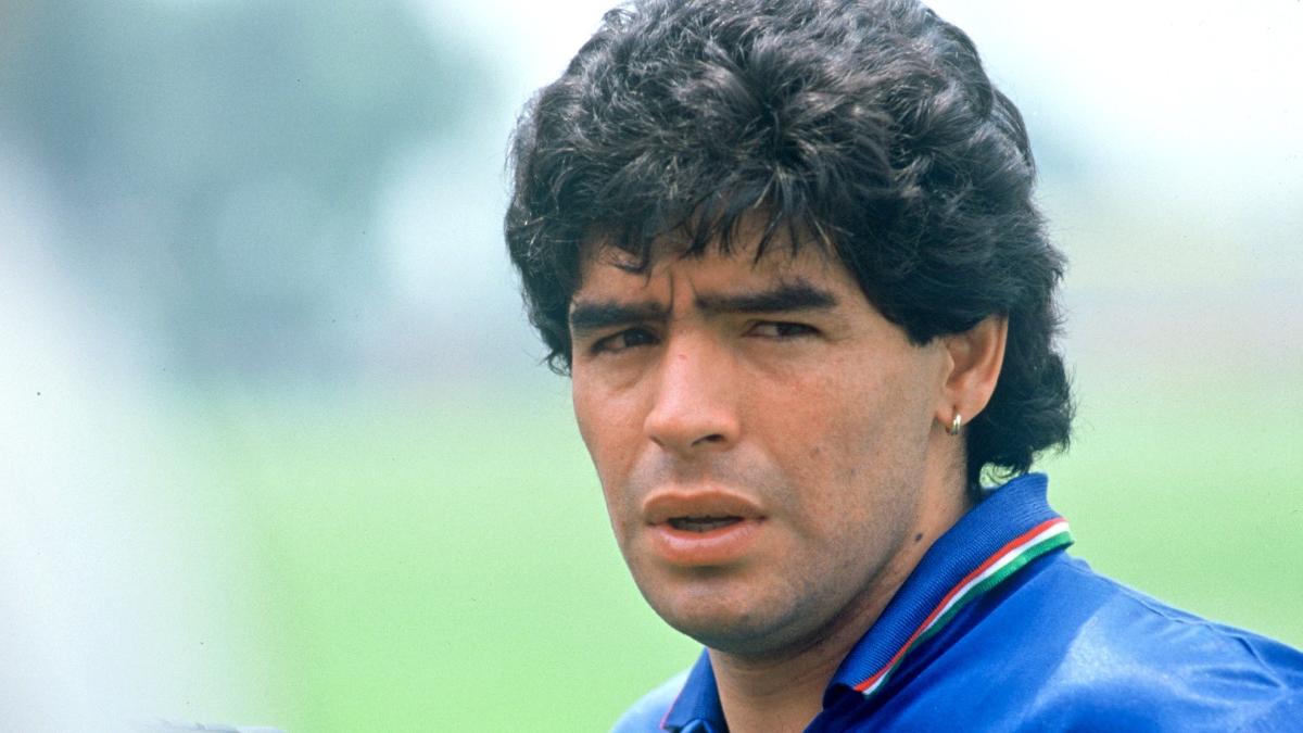 Raportul despre moartea lui Maradona: A agonizat mai multe ore, a fost abandonat de echipa medicală