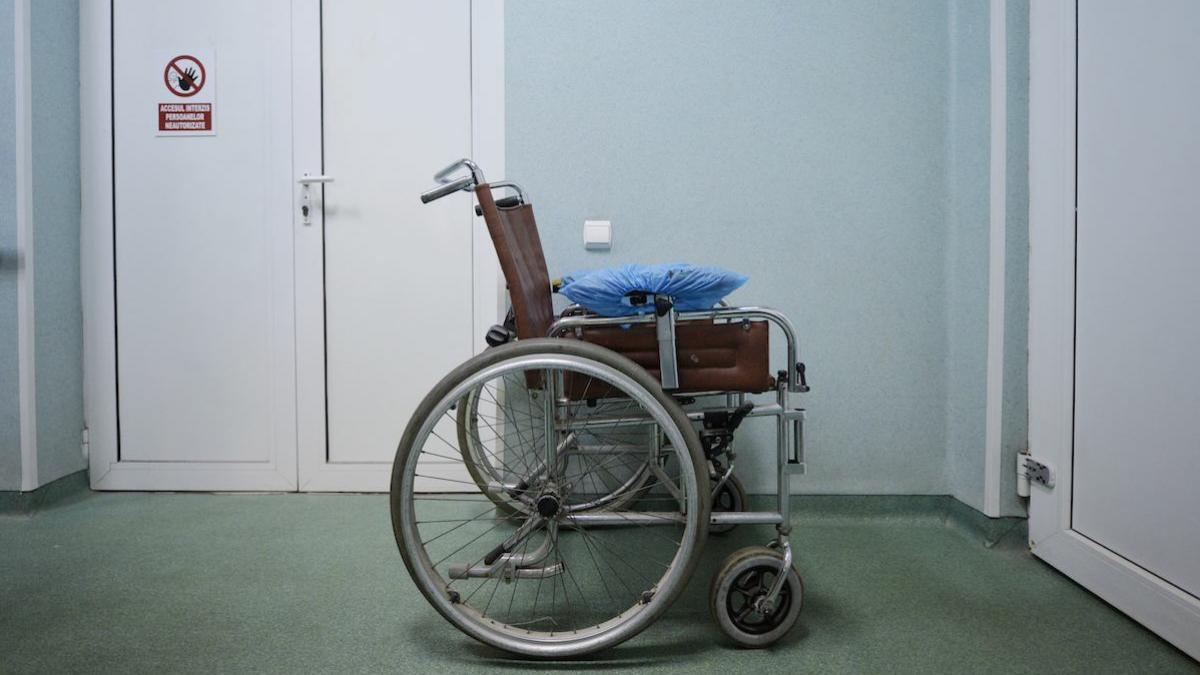 Secție ATI a unui spital COVID, unde au murit 41 de oameni în pandemie. Adevărata realitate din spitalul cu un singur pat mobil cu care se pot muta bolnavii