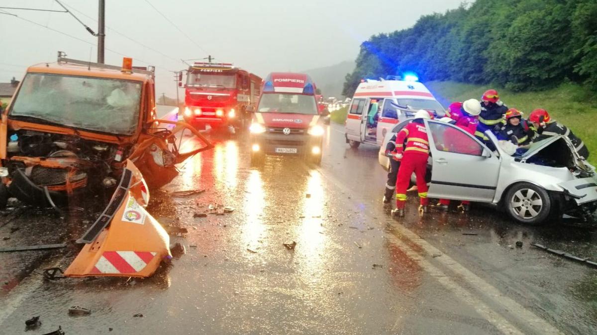 Carambol cu patru maşini pe Autostrada Soarelui, patru persoane sunt rănite