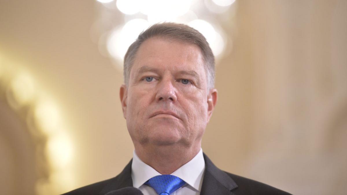 Iohannis a semnat decretul! Chestor de poliție prins băut la volan, dat afară din MAI